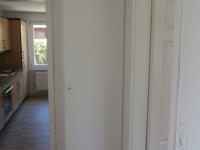 Weißer Schrank