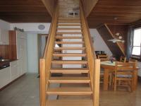 Holztreppe Ansicht von unten 