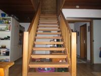 Holztreppe Ansicht von unten 