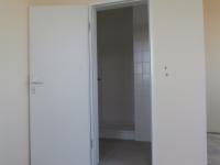 Ziehen einer Wand und Einbau einer Innentür