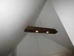 Holzlampe angeschaltet