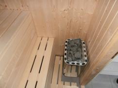 Sauna mit Saunasteinen