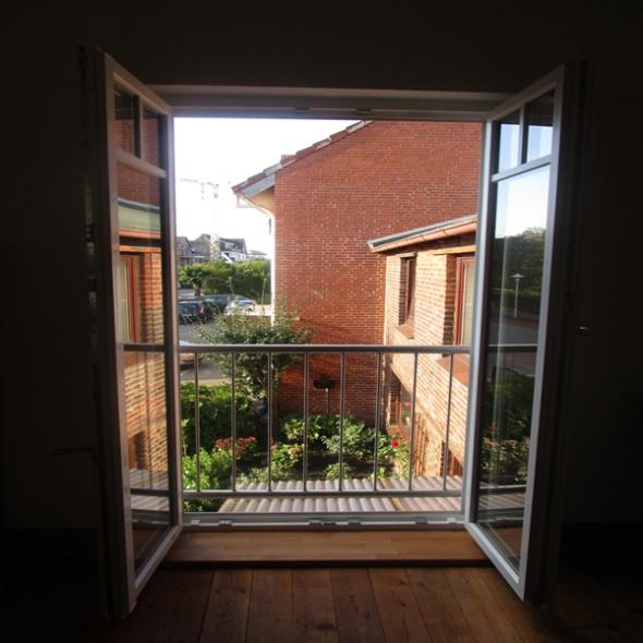 Doppelflügelige Balkontür weiß